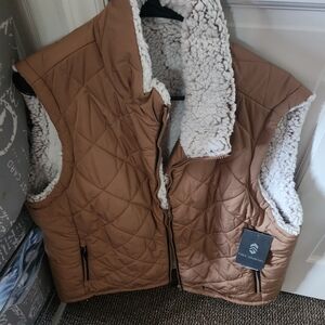 Reversible vest